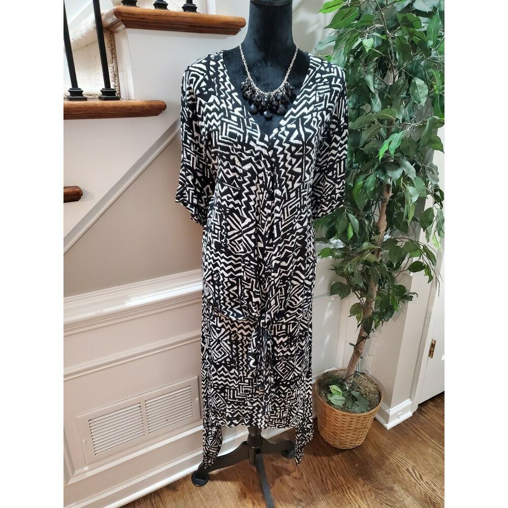 Nina Leonard Women's Black & White Rayon Long Sleeve Top & Skirt 2 Piece Suit 1X